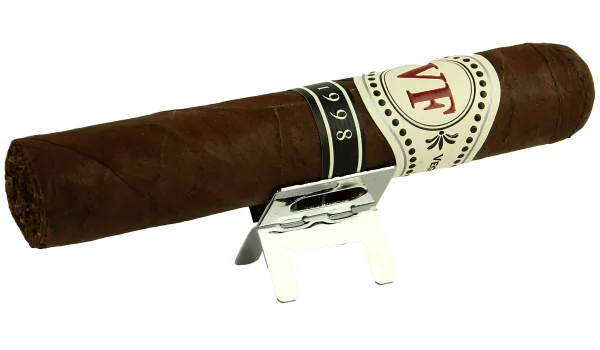 Cigar Bench Nickel photo 101